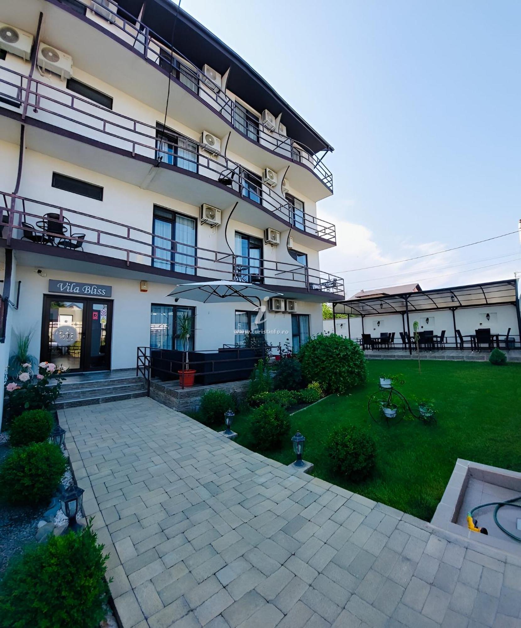 Vila Bliss Костинещи Екстериор снимка